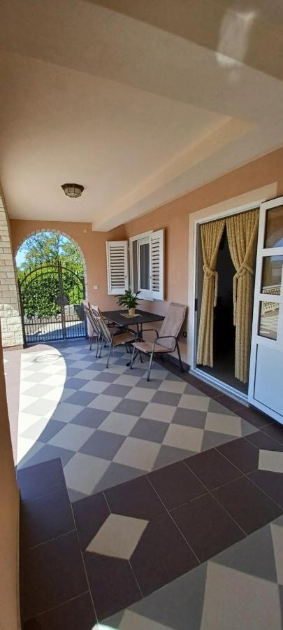 Apartmani Nizic Ядраново Экстерьер фото